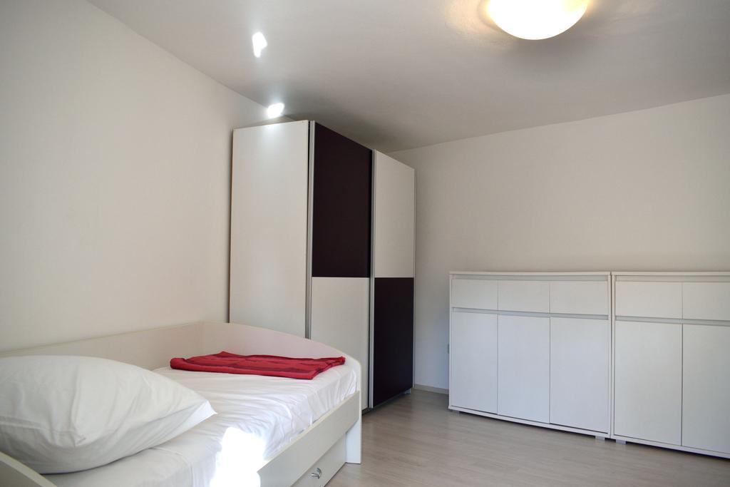 Aurelia Apartment Ližnjan Buitenkant foto